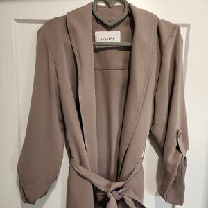 Aritzia Babaton Kahlo Robe Mid